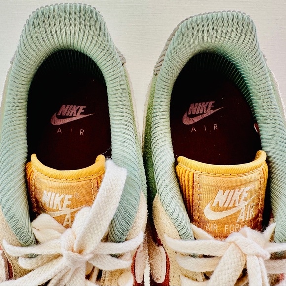 Nike Air Force 1 '07 LX Sneaker (Women Size 8.5)
Oil Green/Terra Blush NWOT - Picture 5 of 6